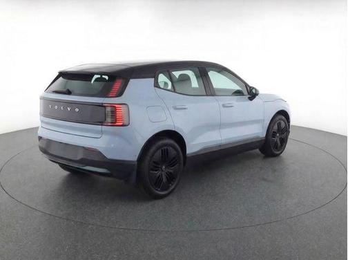 4 DR 2026 Volvo EX30 TWIN MOTOR CROSS COUNTRY ULTRA