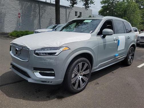 2025 Volvo XC90 B6 Ultra