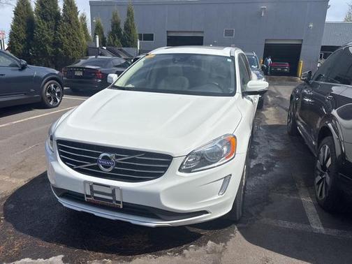 2015 Volvo XC60 T5 Premier