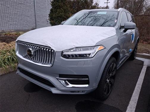 2025 Volvo XC90 B6 Ultra