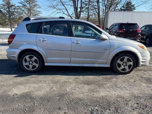 2006 Pontiac Vibe Base