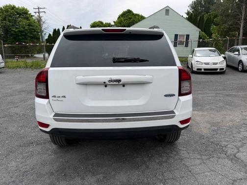 Bright White Clearcoat 2015 Jeep Compass High Altitude