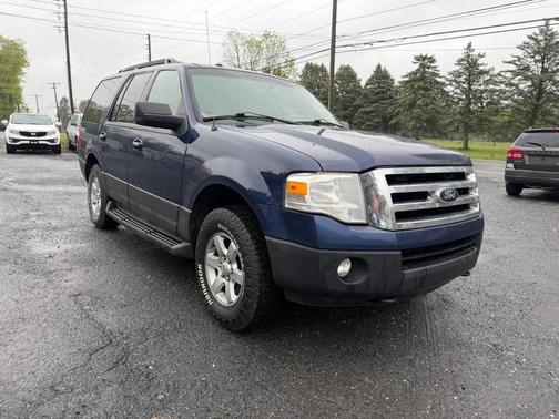 Dark Blue Pearl Metallic 2012 Ford Expedition XL