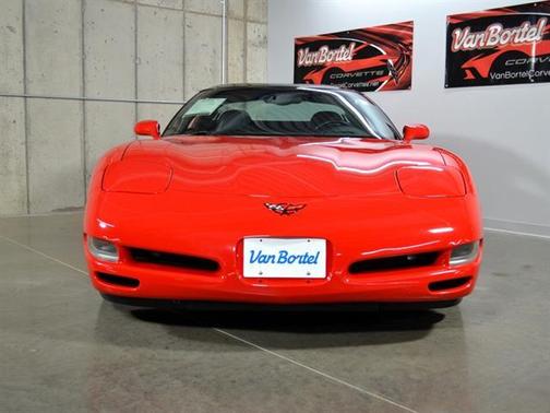 2004 Chevrolet Corvette Base