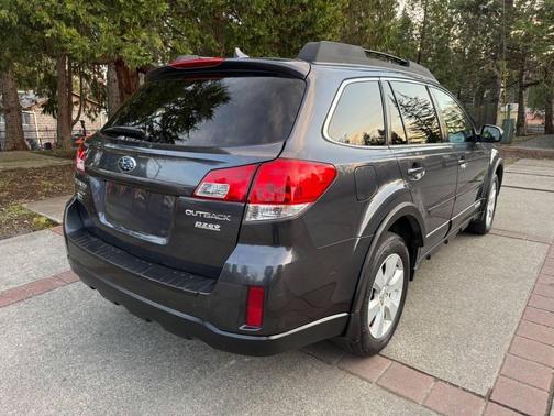 2011 Subaru Outback 2.5 i Limited