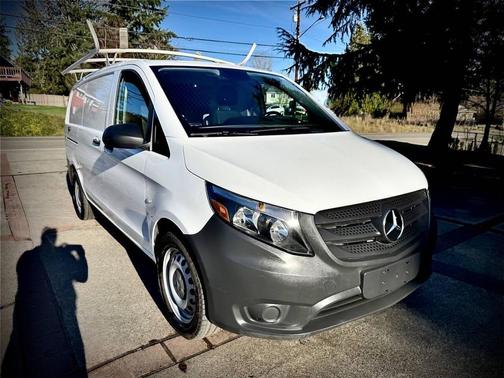 2017 Mercedes-Benz Metris Base