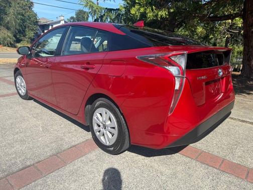 2016 Toyota Prius Two
