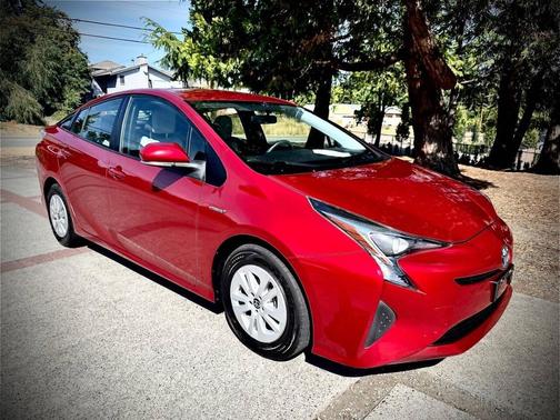 2016 Toyota Prius Two