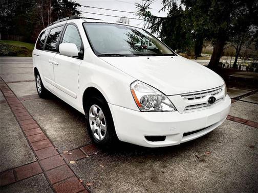 2008 Kia Sedona LX