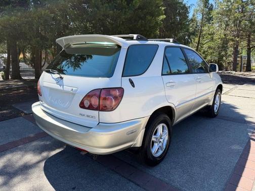 White 2000 Lexus RX 300 Base