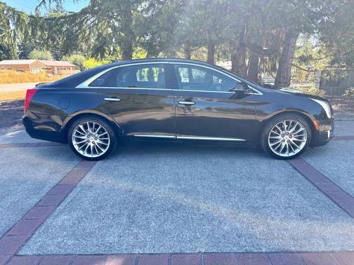 2013 Cadillac XTS Platinum