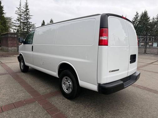 2021 Chevrolet Express 2500 RWD 2500 Regular Wheelbase WT