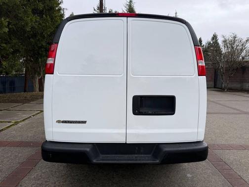 2021 Chevrolet Express 2500 RWD 2500 Regular Wheelbase WT