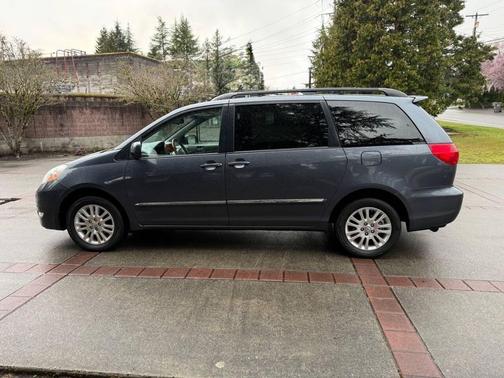 2007 Toyota Sienna XLE Limited