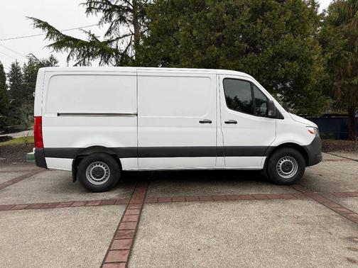 2022 Mercedes-Benz Sprinter 1500 Standard Roof I4