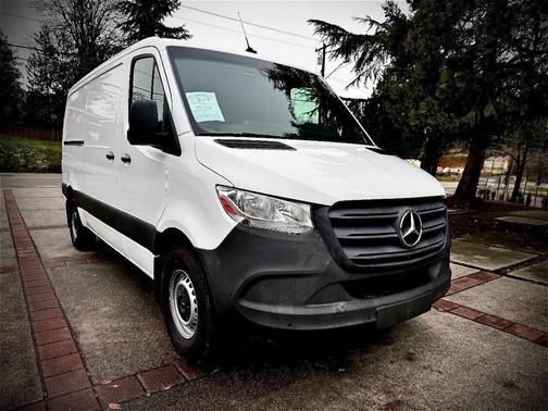 2022 Mercedes-Benz Sprinter 1500 Standard Roof I4