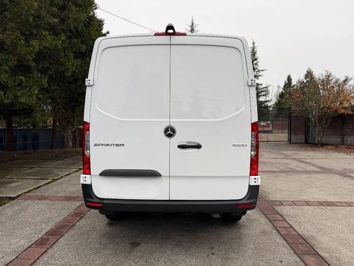 2022 Mercedes-Benz Sprinter 1500 Standard Roof I4