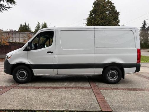 2022 Mercedes-Benz Sprinter 1500 Standard Roof I4
