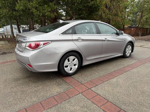 2012 Hyundai SONATA Hybrid Base