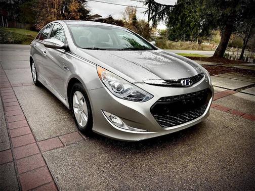 2012 Hyundai SONATA Hybrid Base