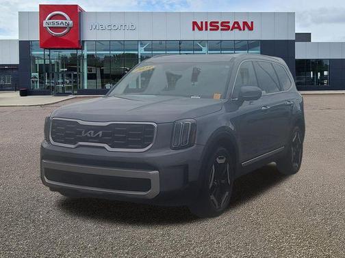 Everlasting Silver 2025 Kia Telluride S