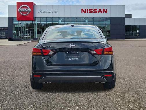 Super Black 2026 Nissan Altima 2.5 SV