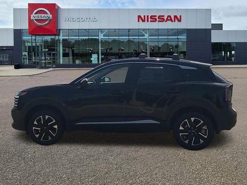 Super Black 2026 Nissan Kicks SV