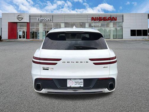 Uyuni White 2023 Genesis GV70 2.5T AWD