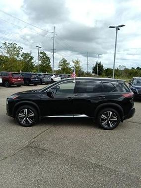Black 2021 Nissan Rogue SL
