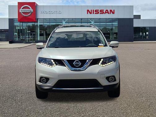 Pearl White 2015 Nissan Rogue SL