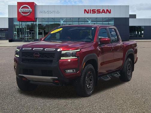 Cardinal Red Metallic Tricoat 2025 Nissan Frontier PRO-4X