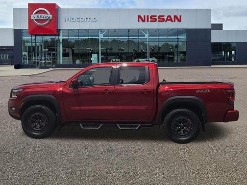 Cardinal Red Metallic Tricoat 2025 Nissan Frontier PRO-4X
