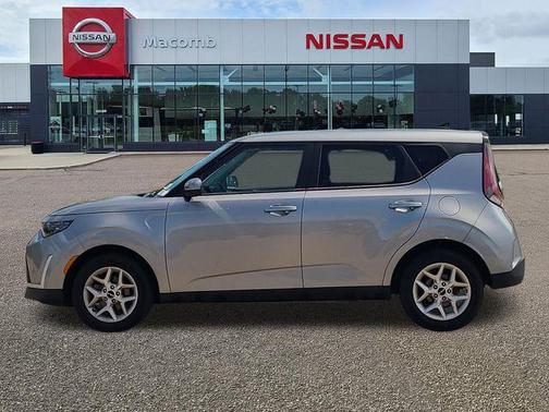 Steel Gray 2024 Kia Soul LX