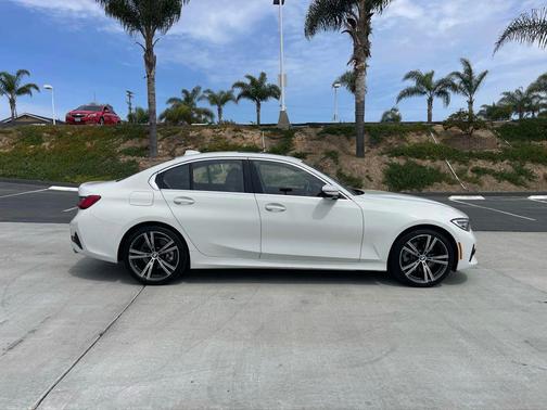 2019 BMW 330 330i Sedan 4D