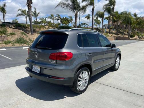 2015 Volkswagen Tiguan 2.0T SE 4MOTION
