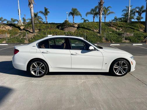 2017 BMW 330e iPerformance