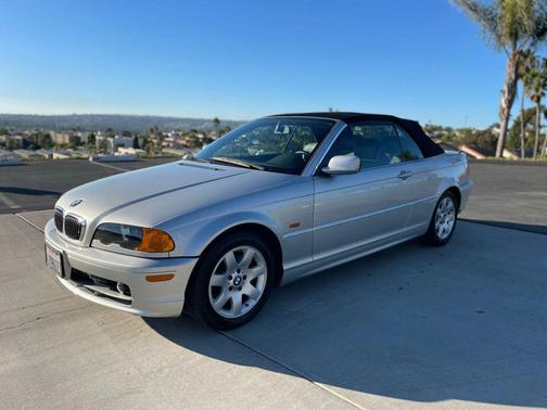 2000 BMW 323 323Ci Convertible 2D