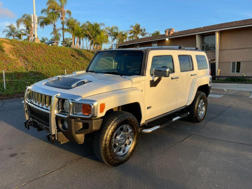 2007 Hummer H3 Base