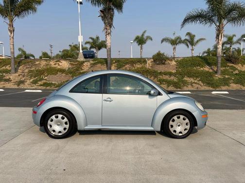 2010 Volkswagen New Beetle 2.5L