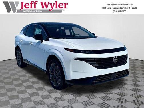 White / Black 2026 Nissan Murano Platinum
