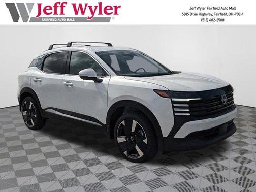 Aspen White Tri 2026 Nissan Kicks SR