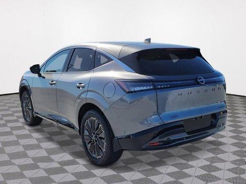 Gun Metallic 2026 Nissan Murano Platinum