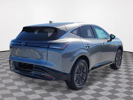 Gun Metallic 2026 Nissan Murano Platinum
