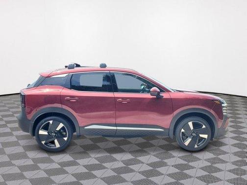 Scarlet Ember T 2026 Nissan Kicks SR