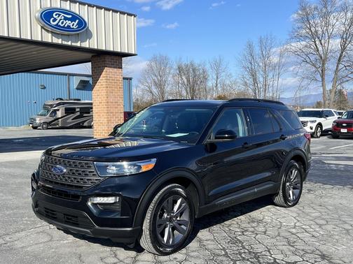 2023 Ford Explorer XLT 4X4