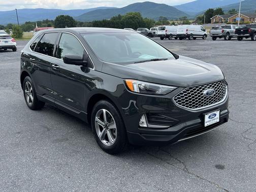 Forged Green Metallic 2024 Ford Edge SEL