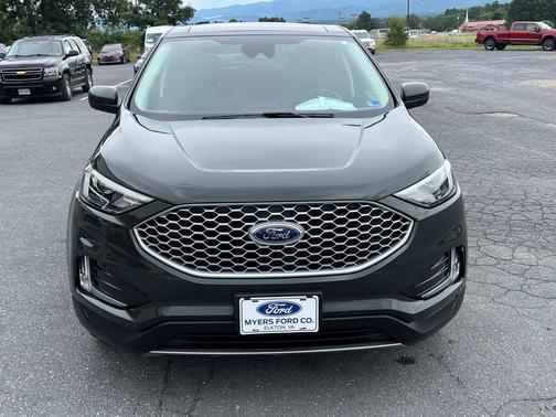 Forged Green Metallic 2024 Ford Edge SEL