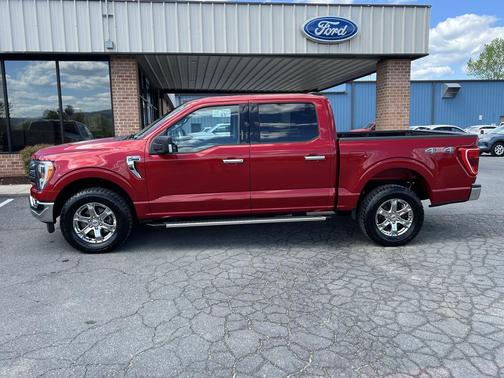 Rapid Red Metallic Tinted Clearcoat 2022 Ford F-150 XLT