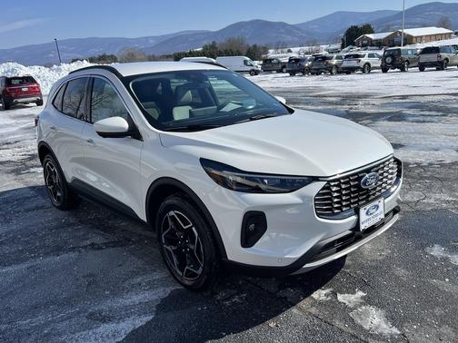 2026 Ford Escape Platinum