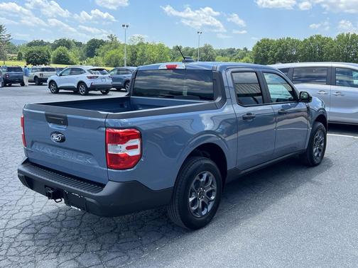 Azure Gray Metallic Tri-Coat 2026 Ford Maverick XLT AWD SuperCrew